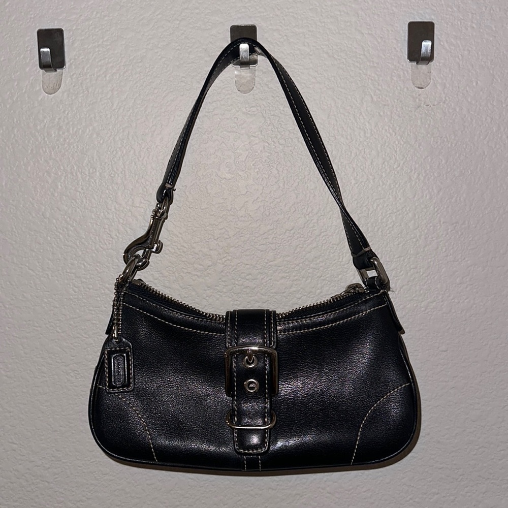 Coach Vintage J30-7542 Hampton Hobo Leather Buckle Demi Mini Purse Bag in Black